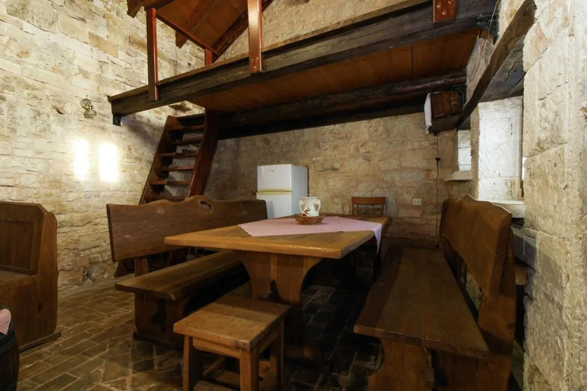 Дом отдыха Вилла Berta In Sveti Petar U Sumi - Haus Fuer 4-5 Personen