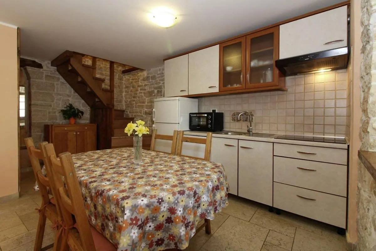 Вилла Berta In Sveti Petar U Sumi - Haus Fuer 4-5 Personen